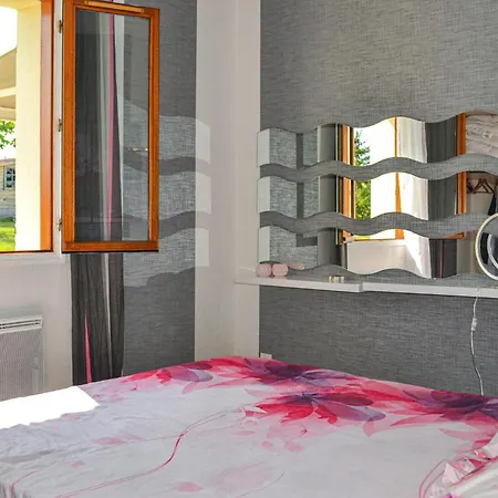 In Et Born With Kitchenette Ferienhaus *